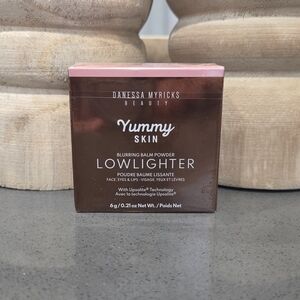 Danessa Myricks Yummy Skin Blurring Balm Powder Lowlighter in Unbothered - NIB